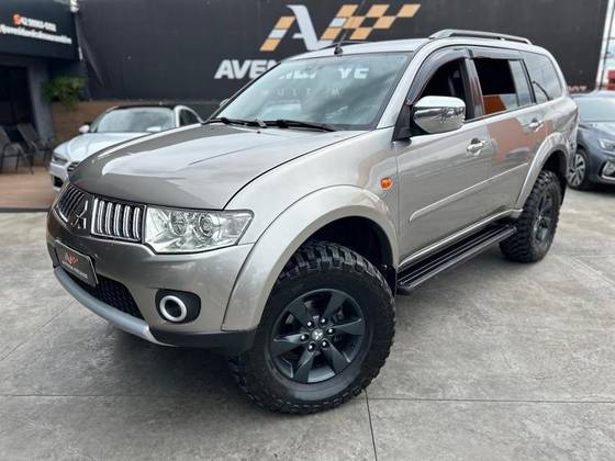 MITSUBISHI PAJERO DAKAR 3.2 HPE 4X4 7 LUGARES 16V TURBO INTERCOOLER DIESEL 4P AUTOMÁTICO MITSUBISHI PAJERO DAKAR 3.2 HPE 4X4 7 LUGARES 16V TURBO INTERCOOLER DIESEL 4P AUTOMÁTICO